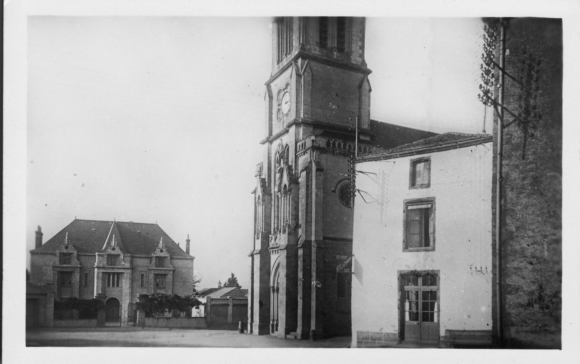 Hôtel De La Barbacane Tiffauges Exterior foto